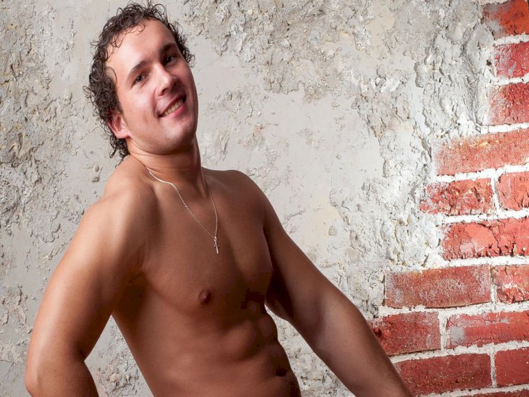 0BigHornyStud's profile - Image n°0