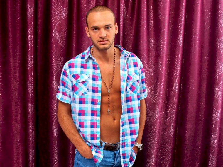 0tanboy's profile - Image n°0