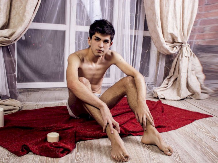 a00SmokingHot's profile - Image n°1