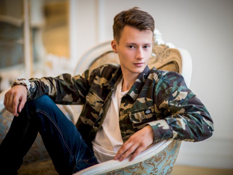 a0JuicyJeremy's profile - Image n°1