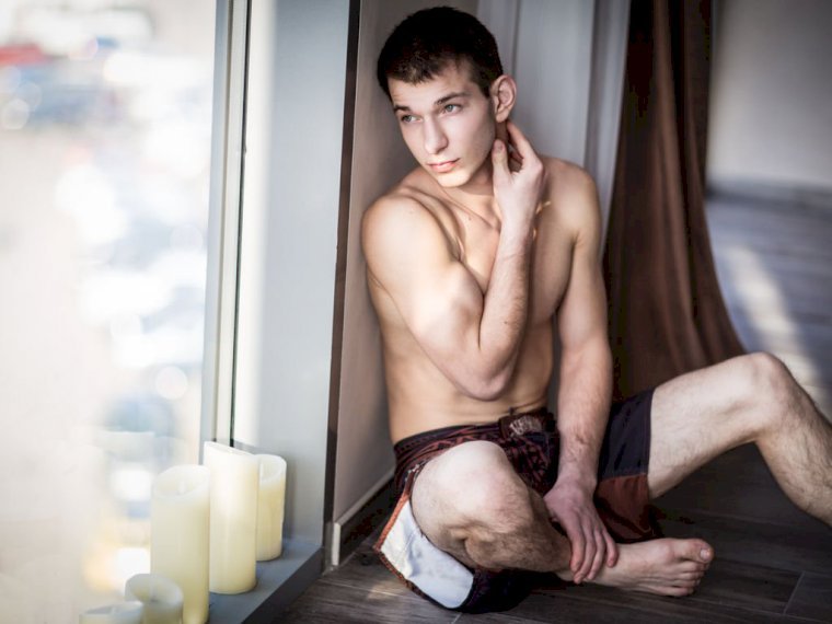 a0LusciousLad's profile - Image n°1