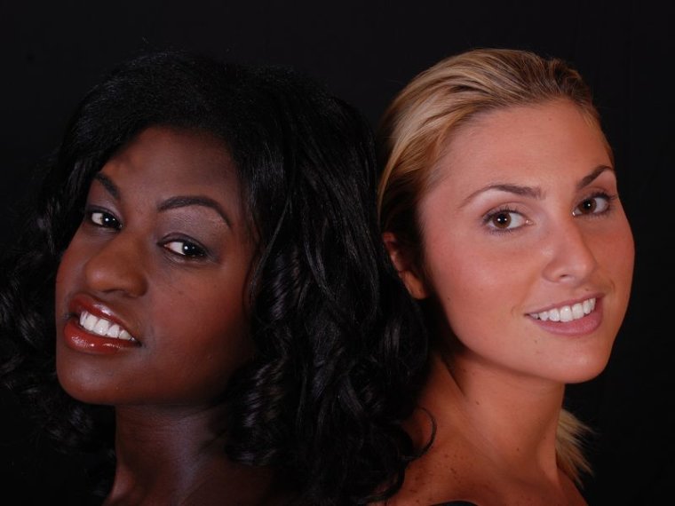 AbbyAndAshley's profile - Image n°0