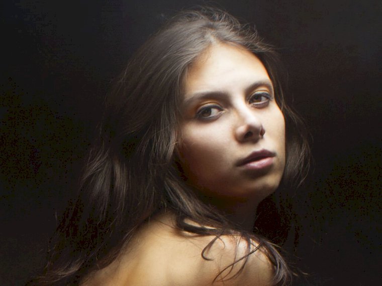 Abrilbright's profile - Image n°1