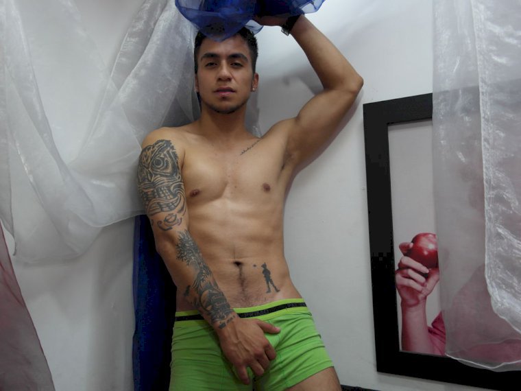 adamdamon's profile - Image n°0