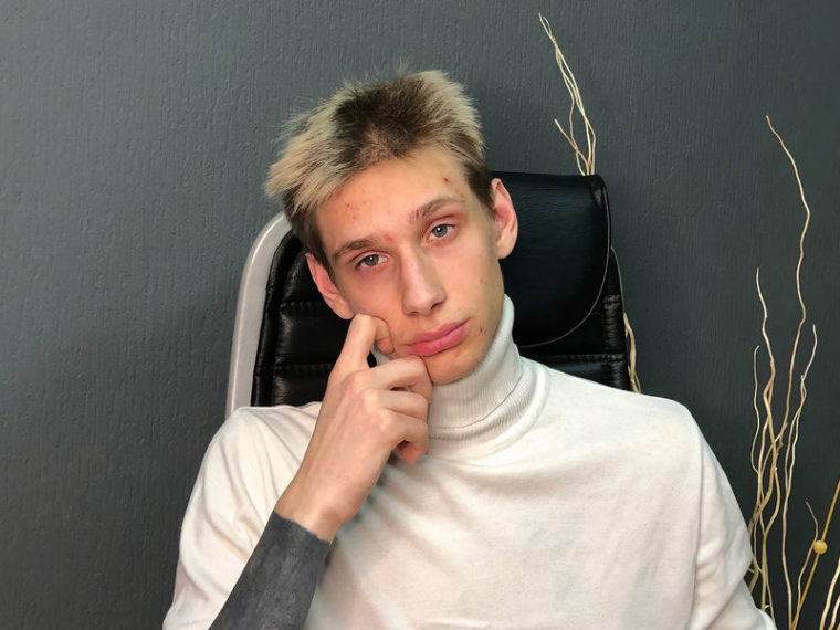 AdamHarmon's profile - Image n°0