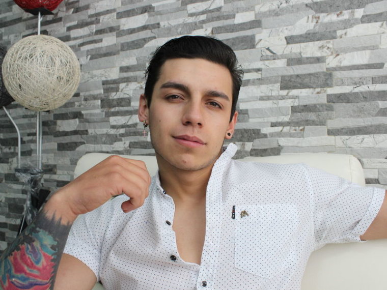 AdamsMurcia's profile - Image n°0