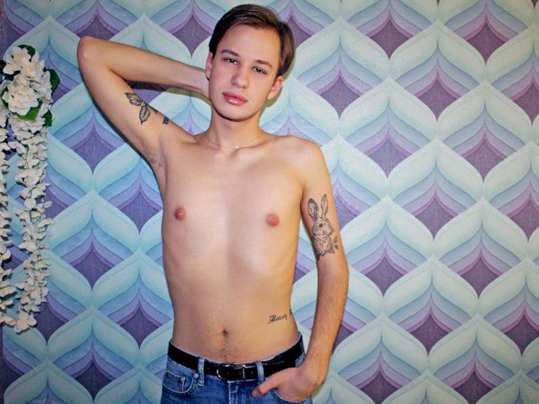AdamTrendy's profile - Image n°0