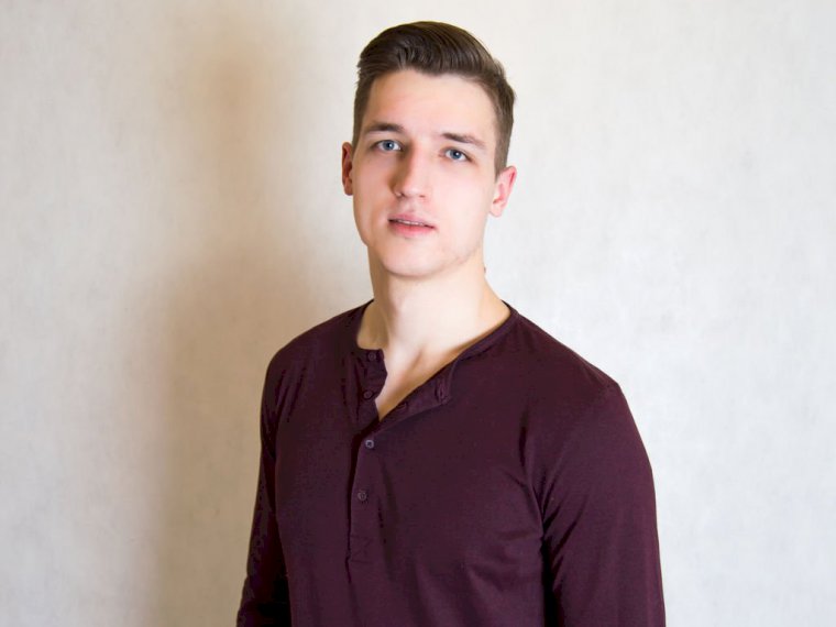 AdamTroy's profile - Image n°0