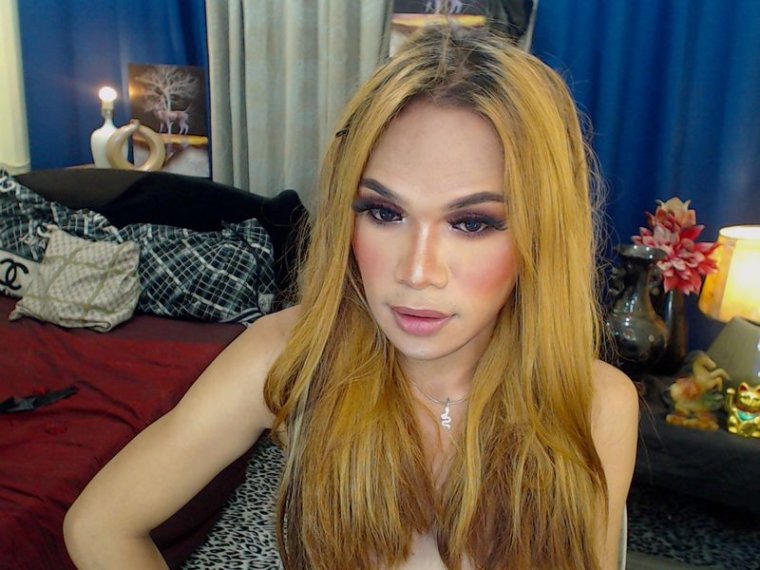 AdaraLeone's profile - Image n°0