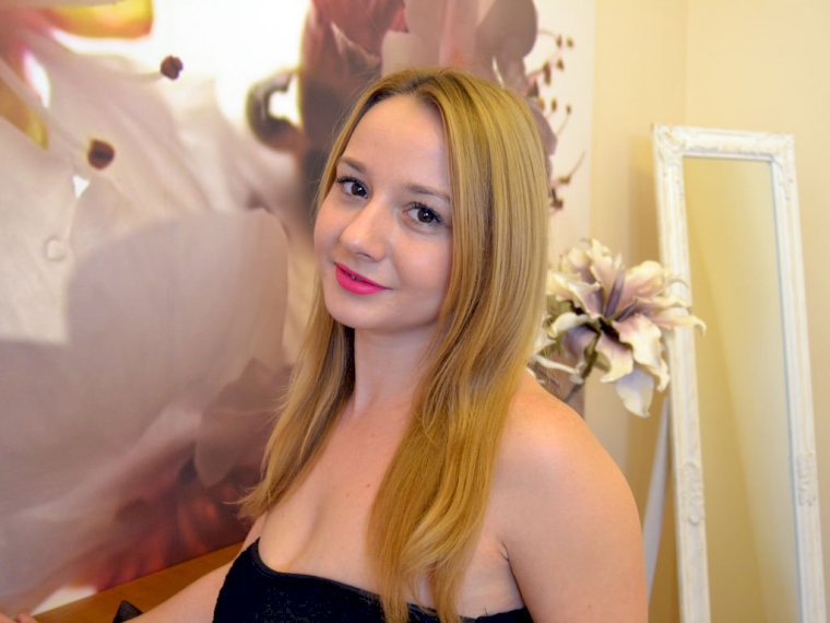 AdelaideAngel's profile - Image n°1