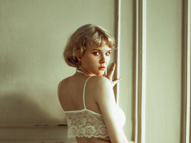 AdeleTompson's profile - Image n°0
