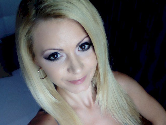 Adell4's profile - Image n°0