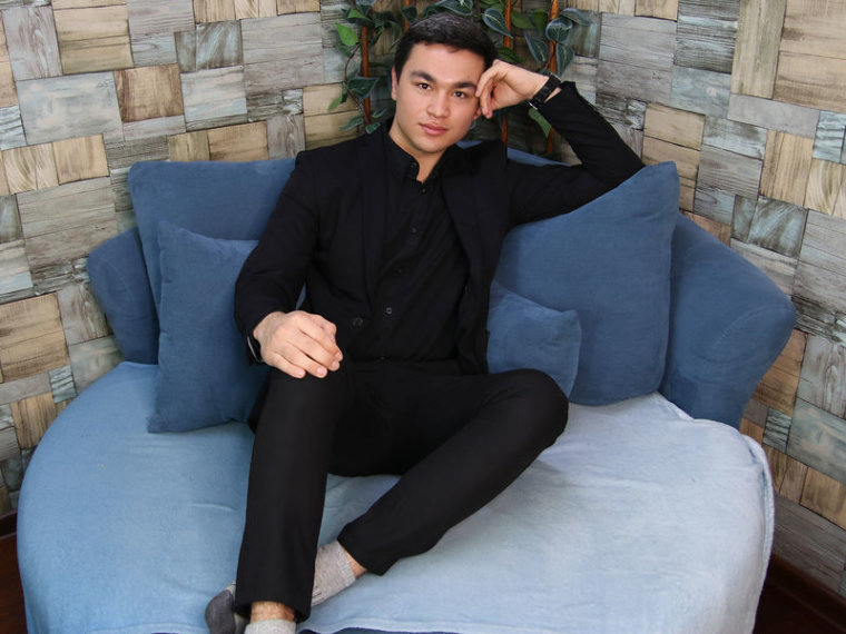 AdrianHarris's profile - Image n°0