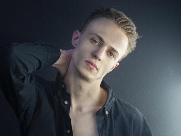 AhtonMey's Profil - Bild n°0