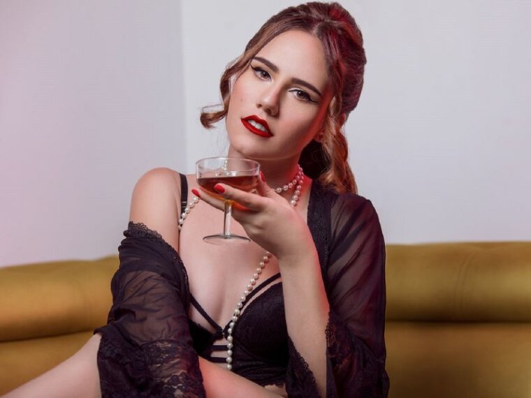 AilynHunt's profile - Image n°0