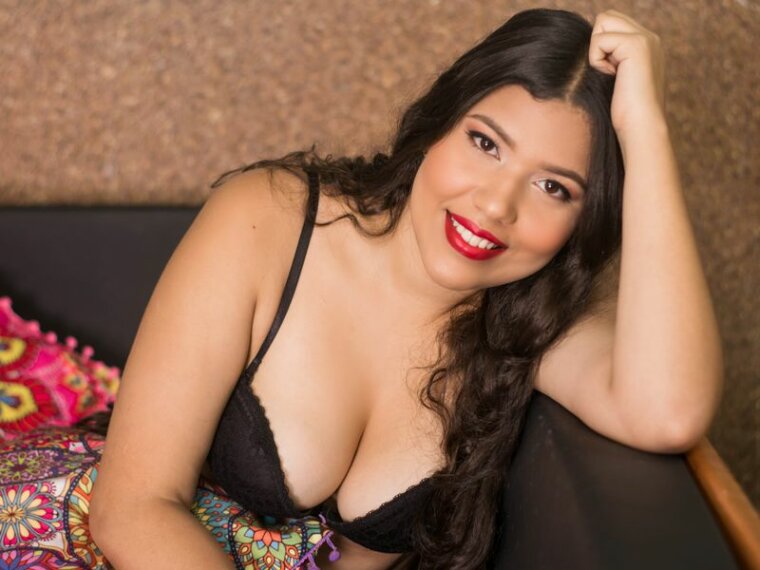 AlanaRosee's profile - Image n°4
