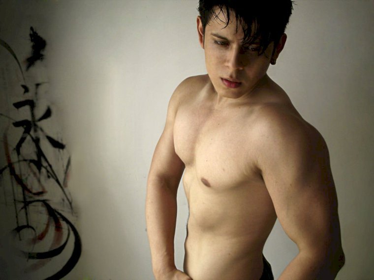AlejandroKiss's profile - Image n°0