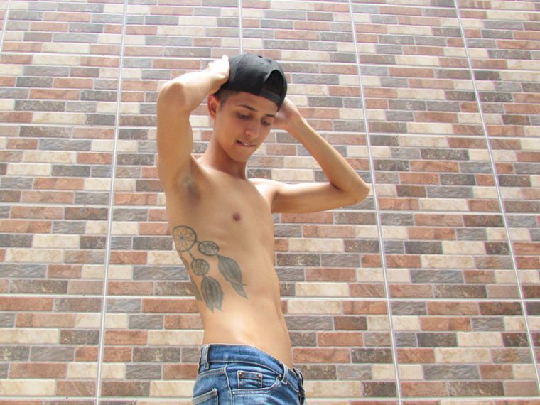 AlejandroMAXX's Profil - Bild n°0