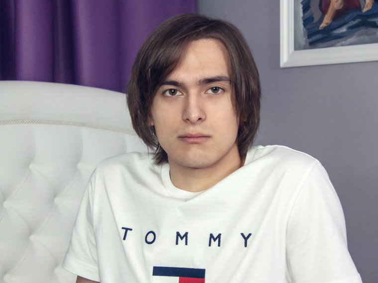 AlejandroReynold's profile - Image n°0