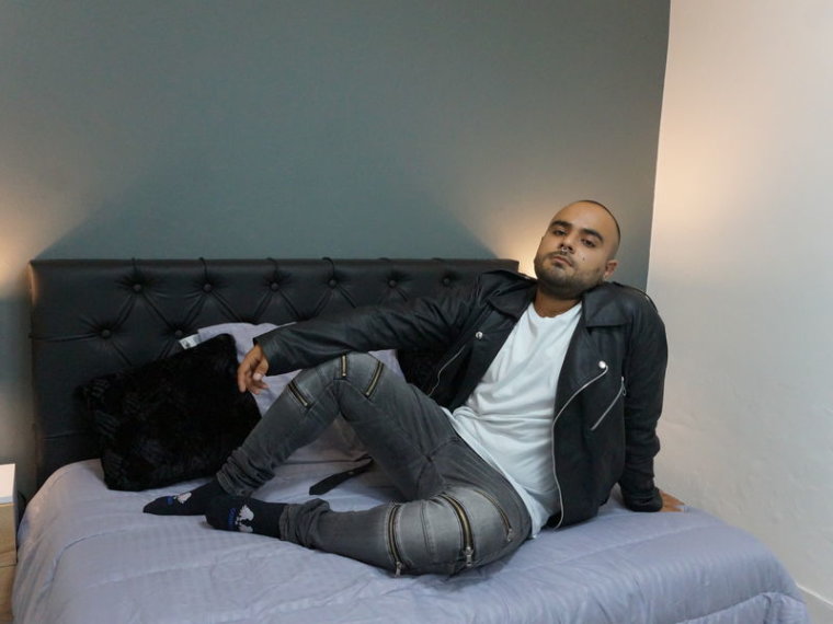 AlessandroGuzman's profile - Image n°0