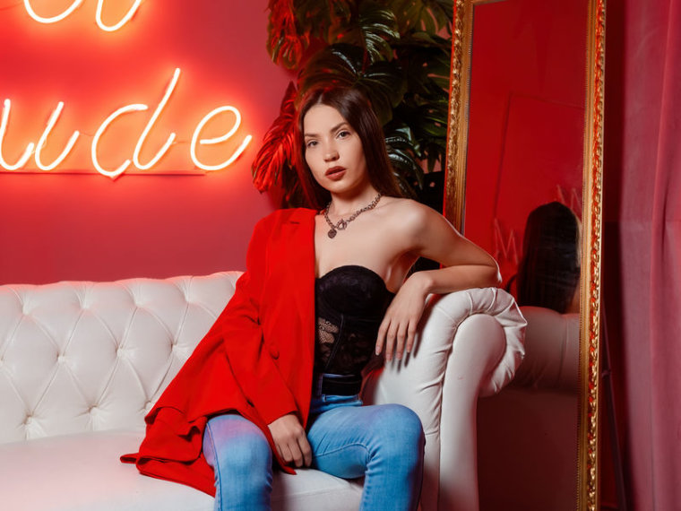 AlessiaCara's profile - Image n°0