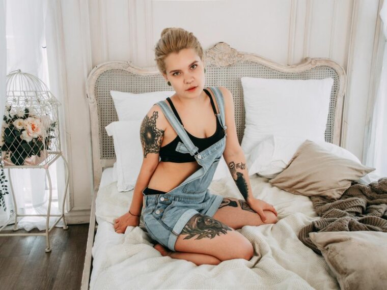 AlexaDesire's profile - Image n°0