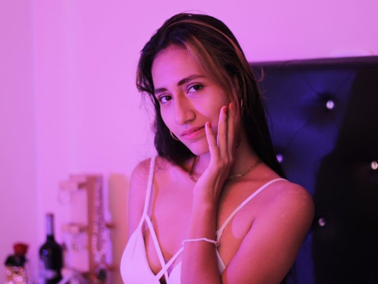 AlexaDiazCol's profile - Image n°0