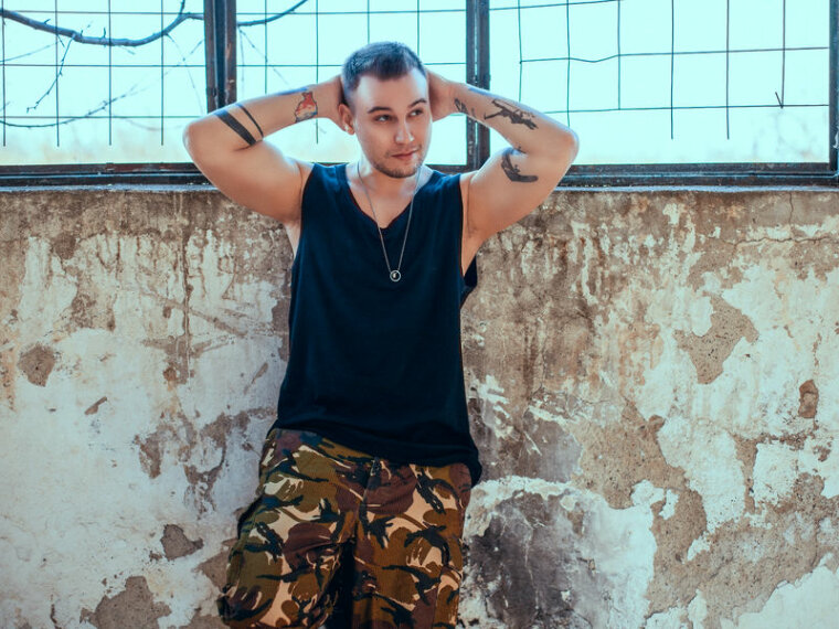 AlexanderHunter's profile - Image n°0
