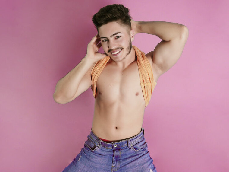 AlexanderNova's profile - Image n°0
