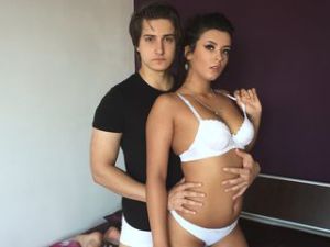 AlexAndJoanna's Sexcam