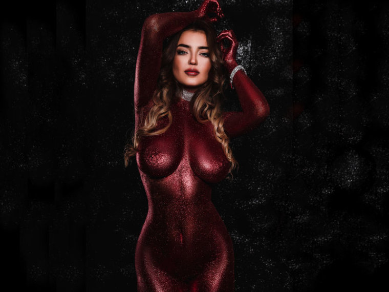 AlexandraClark's profile - Image n°1