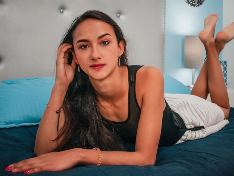 AlexandraLlyod's profile - Image n°0