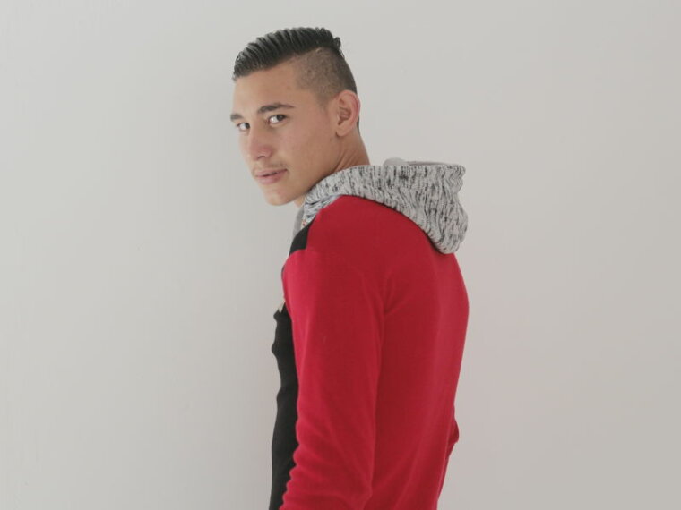 AlexDeane's profile - Image n°0