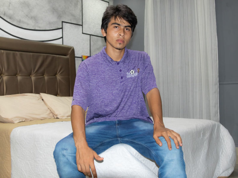 AlexFloy's profile - Image n°0