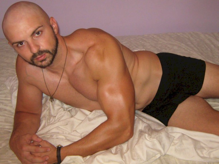 AlexGN's profile - Image n°0