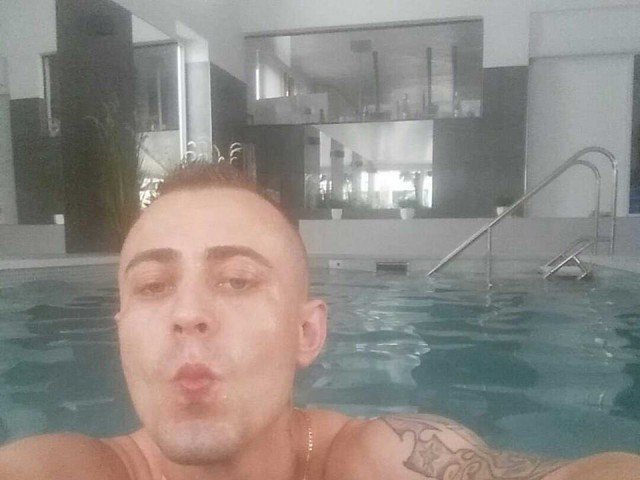 alexhotdevil's profile - Image n°0
