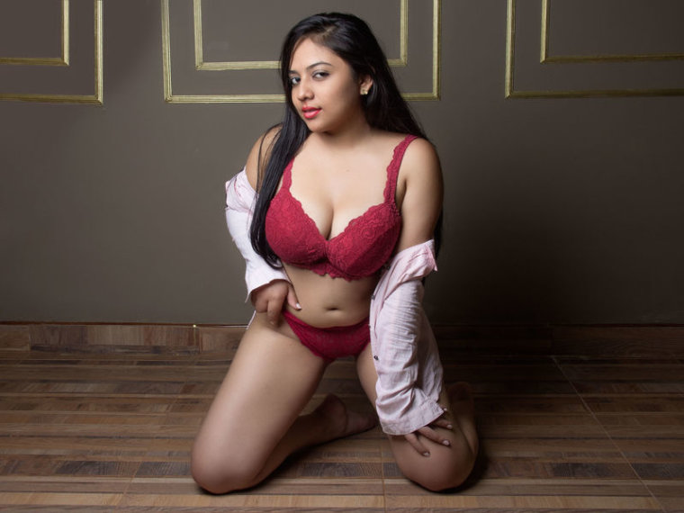 AlexiaLinares's profile - Image n°0