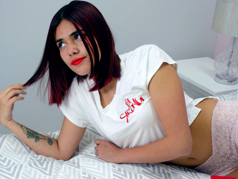 AlexiaPeker's profile - Image n°0