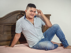 AlexisCosta's Sexcam