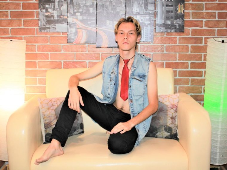 AlexJacobson's profile - Image n°0