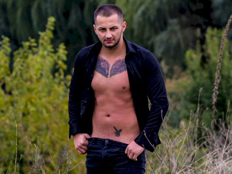alexmusclehotxox' profilo - Immagine n°0