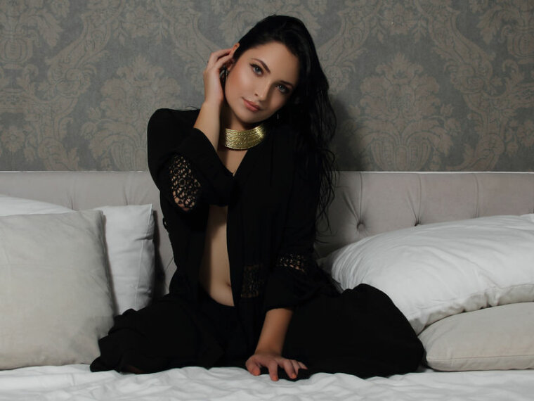 AliceDonahue's profile - Image n°0