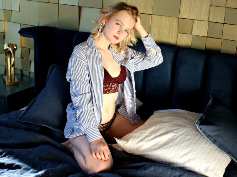 AliceVance's profile - Image n°0