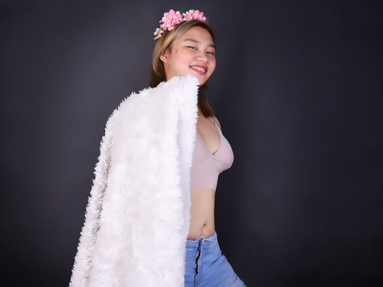AliciaPhilips's profile - Image n°0
