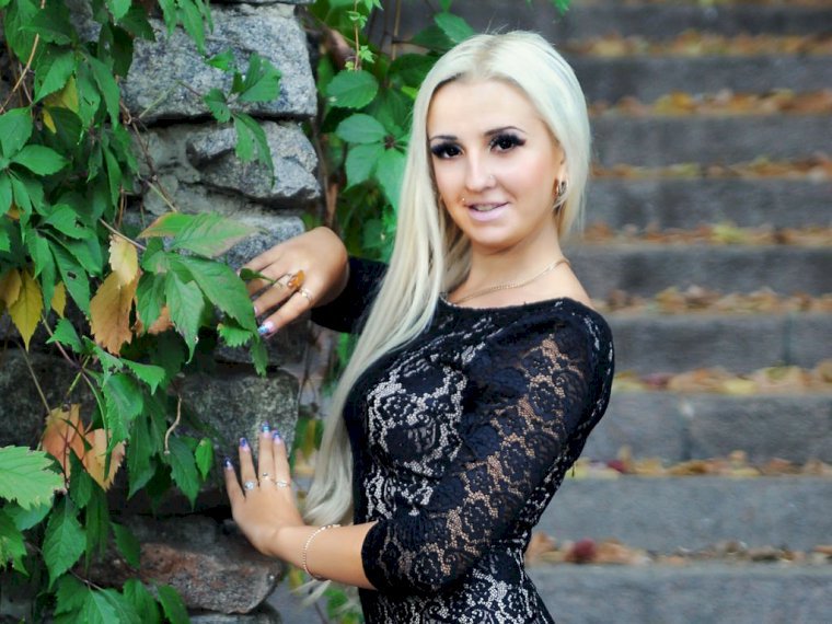 AlienAnya's profile - Image n°0