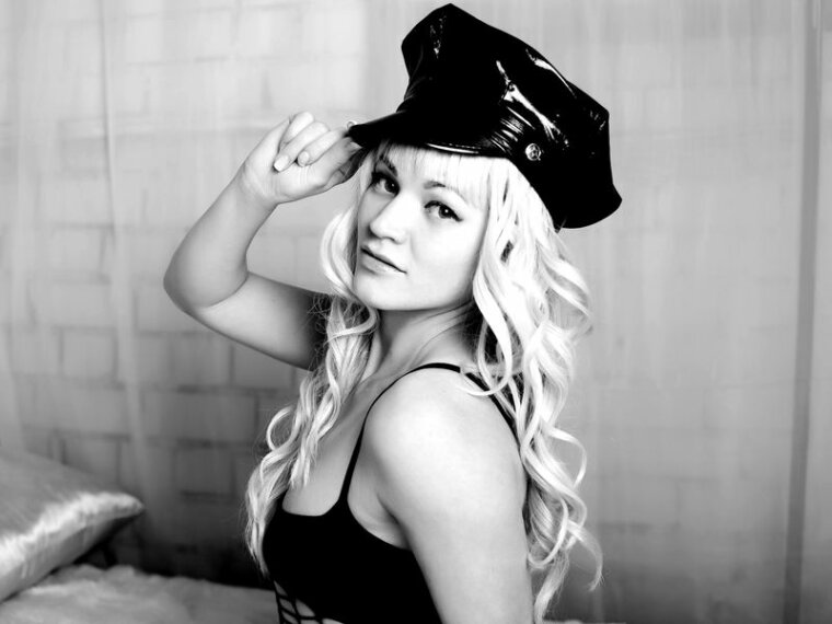 AliissonSpecial's profile - Image n°1