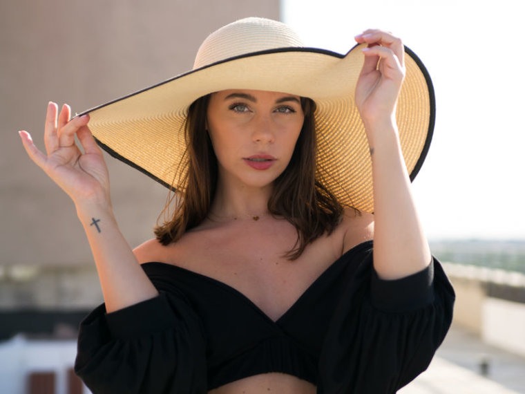 AlinaErato's profile - Image n°0
