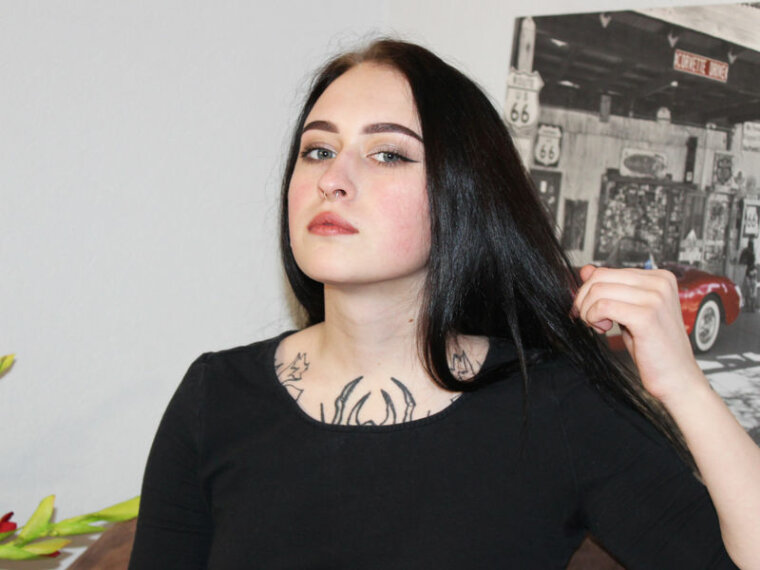 AliSaphire's profile - Image n°0