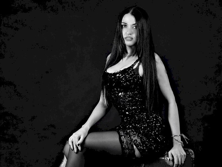 AlisaQueen's profile - Image n°1