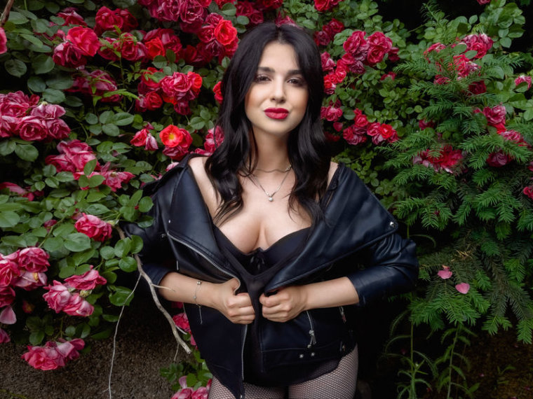 AlisaSolar's profile - Image n°0